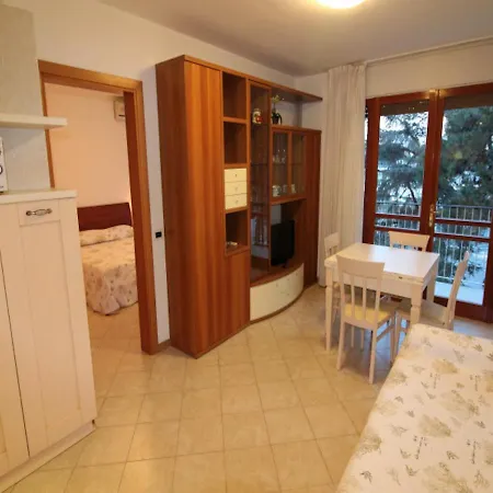 Apartment Modern For 6 People In Lignano Pineta By Beahost Lignano Sabbiadoro